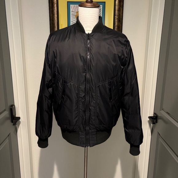 Canada Goose Mens Reversible Bomber Jacket - Only worn a few times Size Large - Picture 4 of 8
